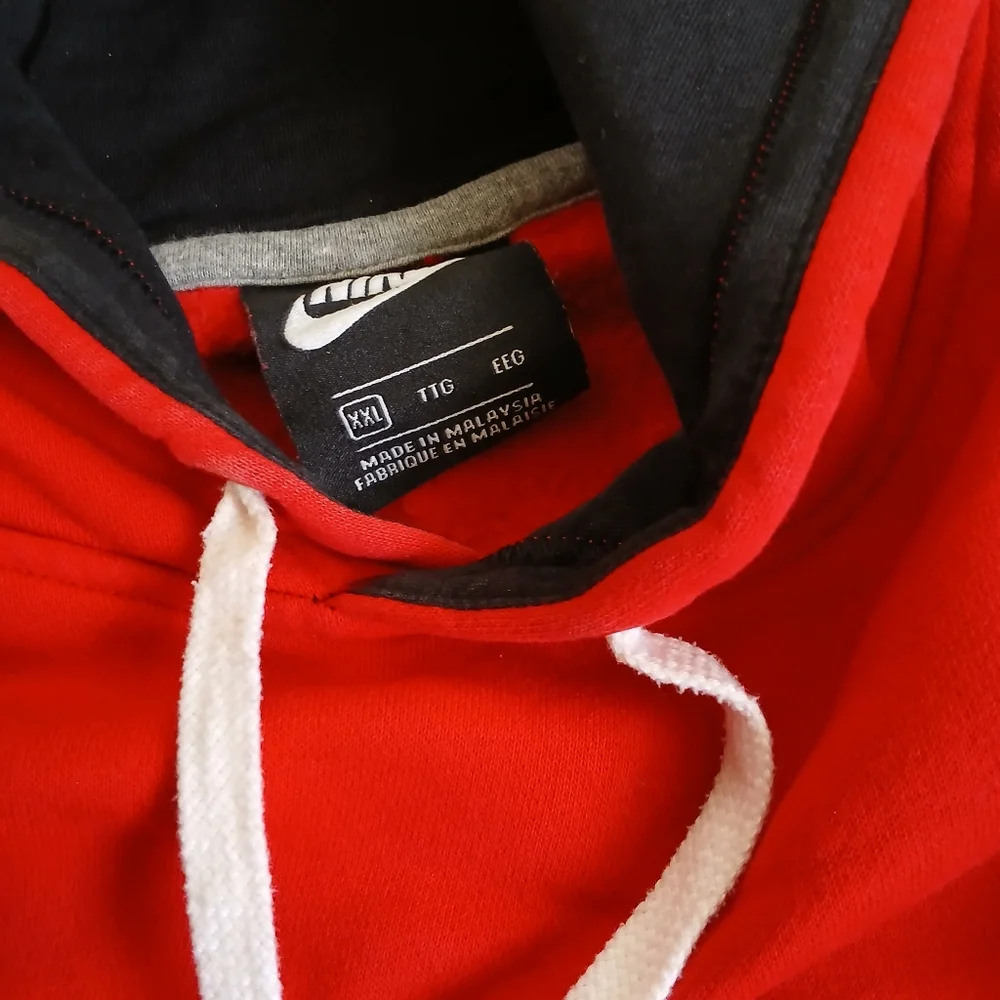 nike ♡ futura logo hoodie pullover mens xxl red black layering retro athleisure